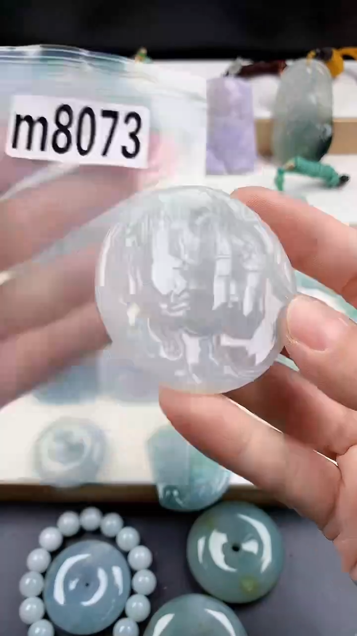 颈饰未镶嵌翡翠天然翡翠吊坠挂件