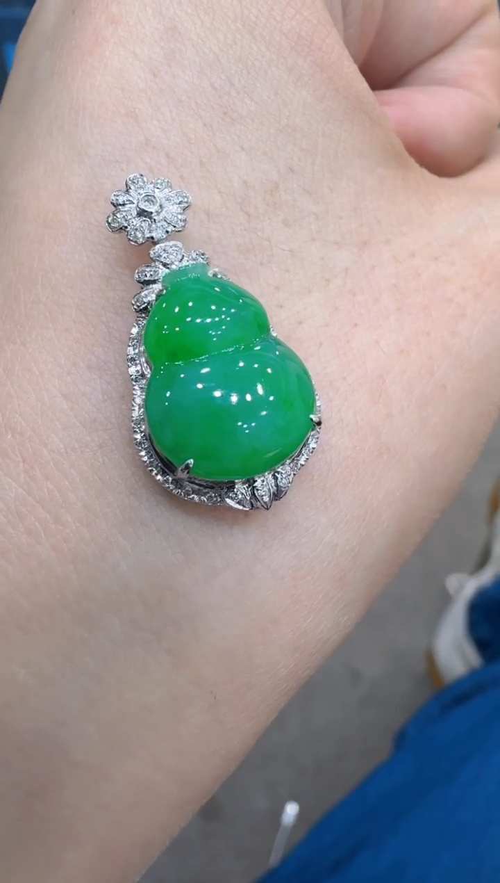 吊坠(不含链)18K金镶嵌翡翠多样性团购发一件