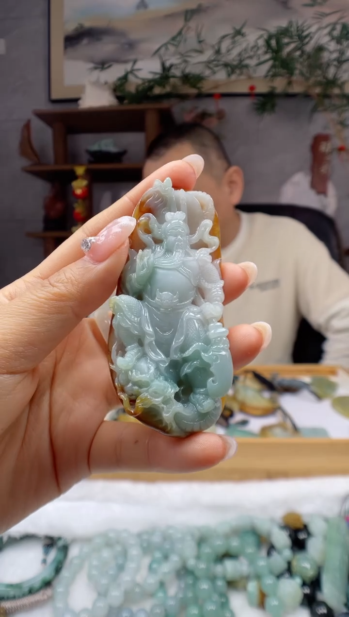 【闪购商品】定制翡翠未镶嵌关公