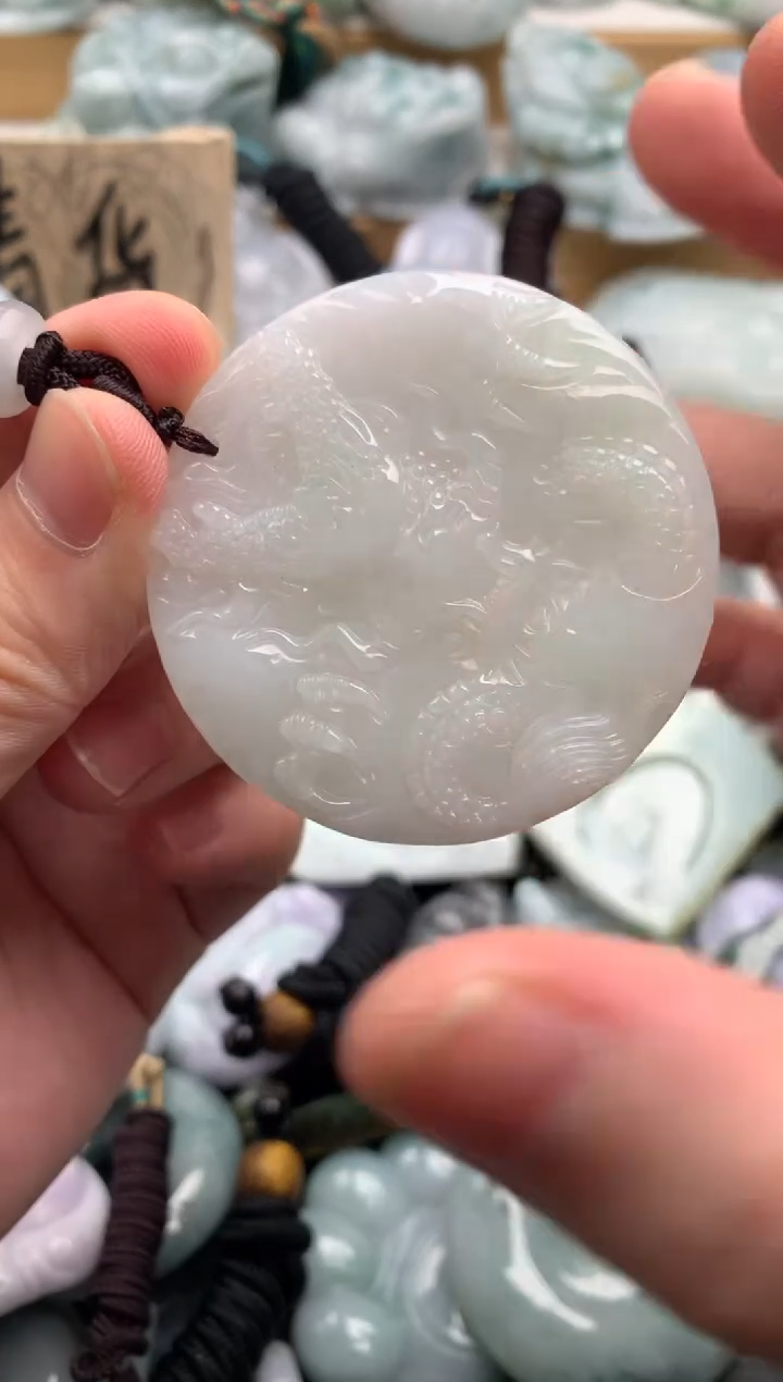 吊坠(不含链)未镶嵌翡翠1