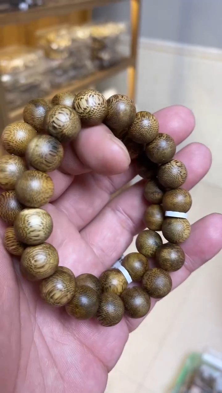 【闪购商品】沉香手串莺歌绿圆珠单圈1.2+多样性发其一