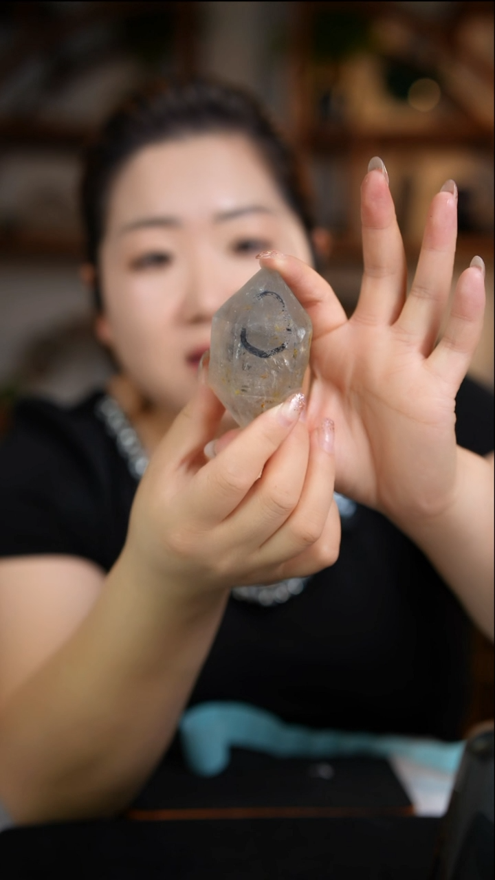 未镶嵌珠宝半成品水晶水胆原石D634