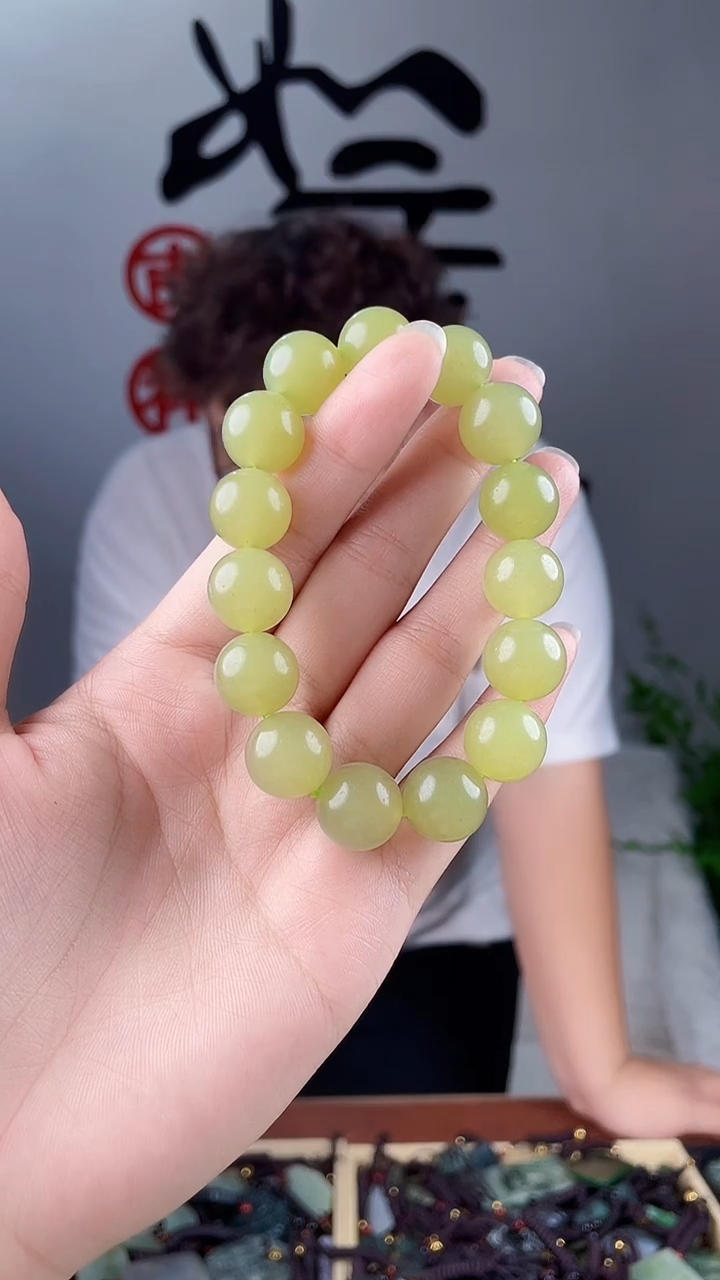 和田玉未镶嵌颈饰拍一发一，多样性发货