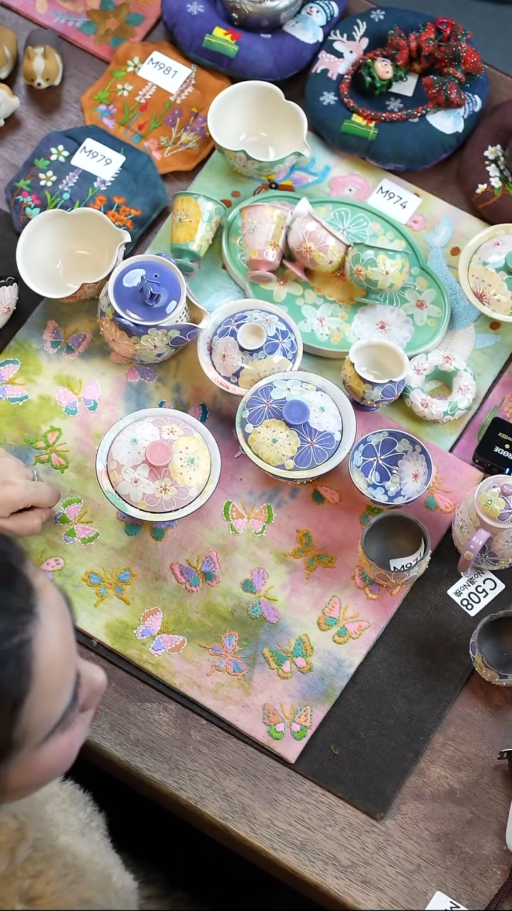 丁**7花满蹊粉色紫砂盖碗  