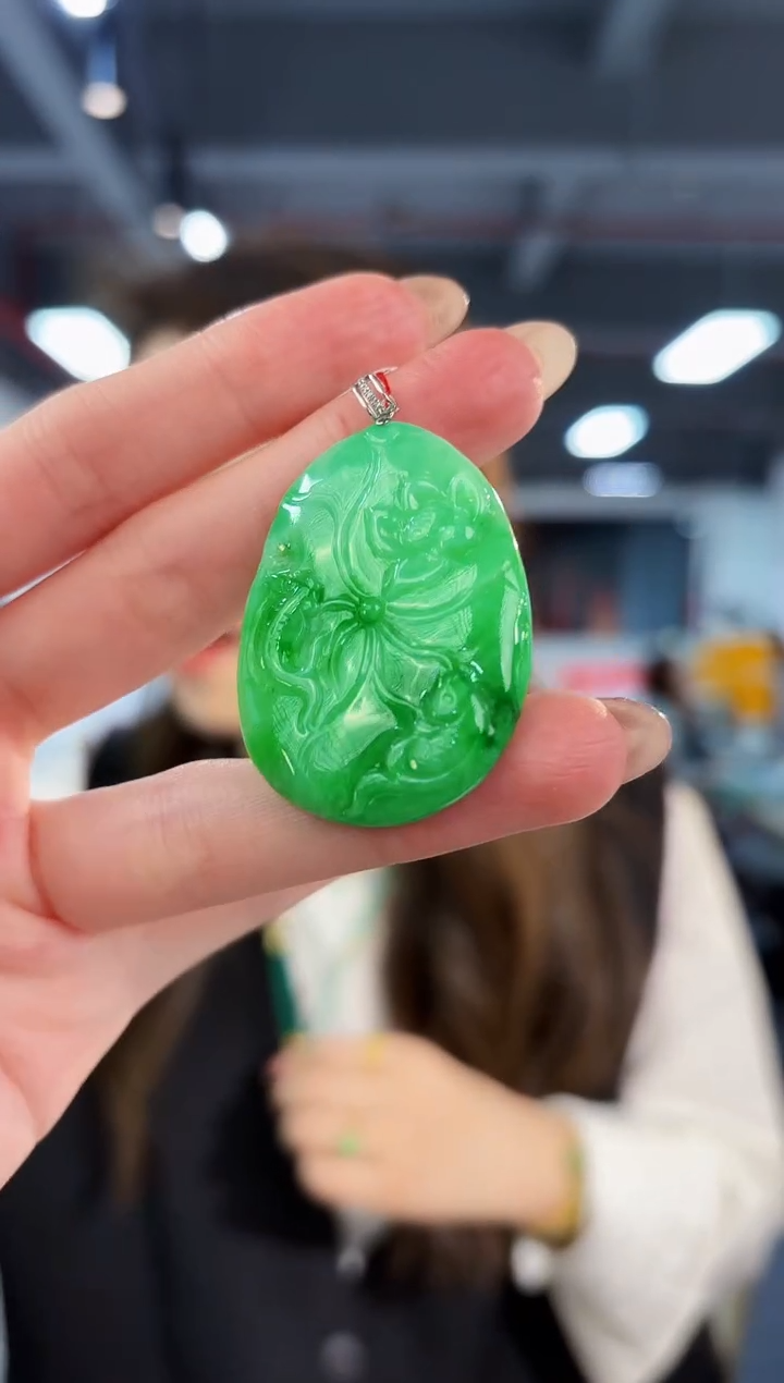 【闪购商品】翡翠颈饰18K金镶嵌含小耳包/支持复检一对