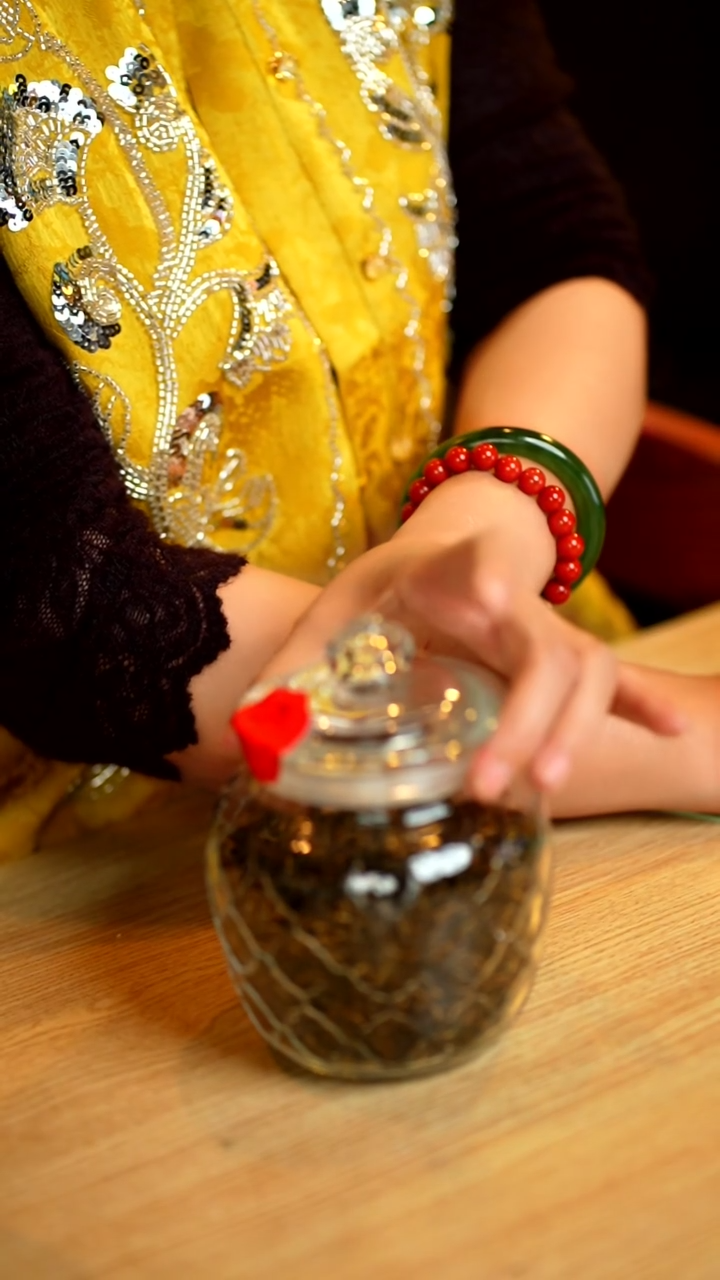 灵山脚下特级金芽一罐