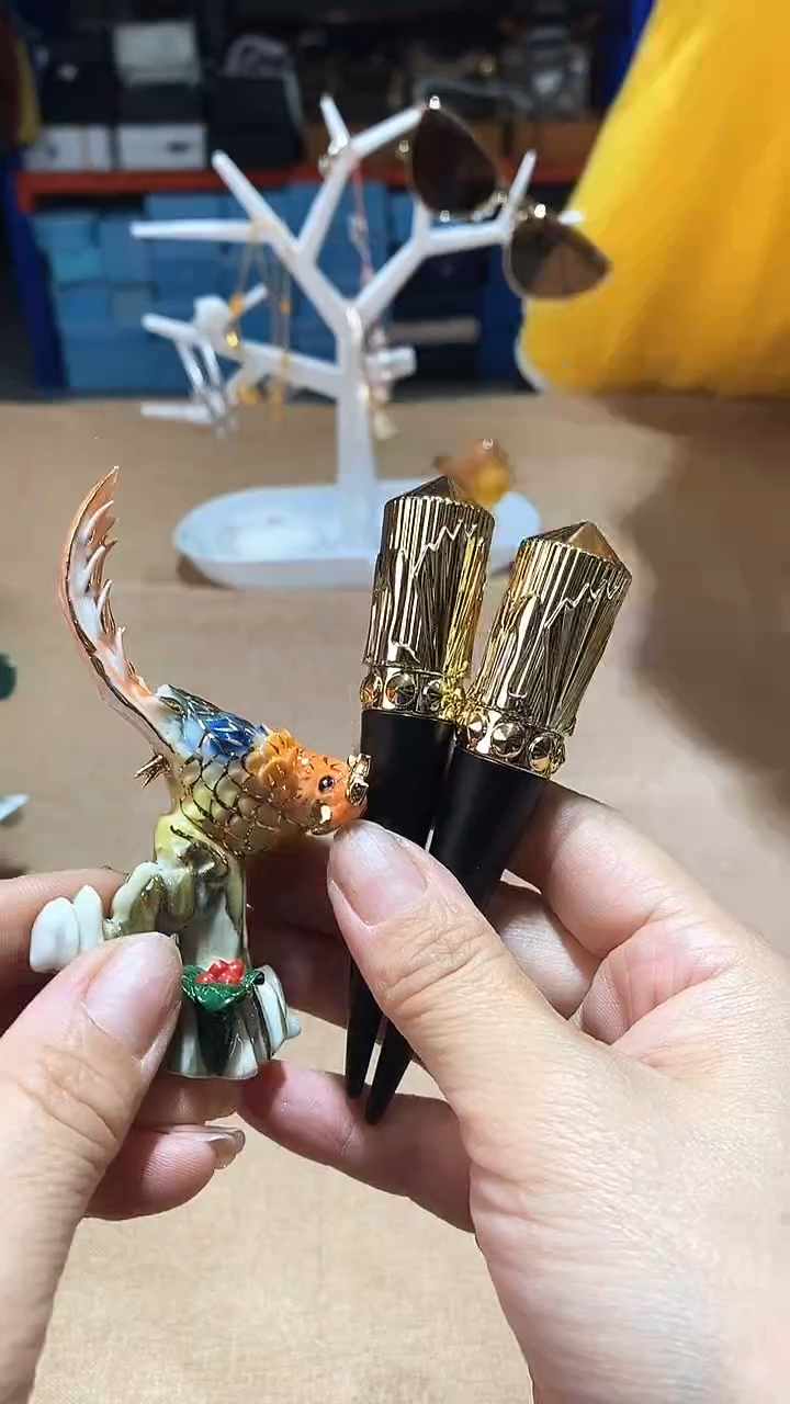 瓷片碗碟好物一件不留@@1