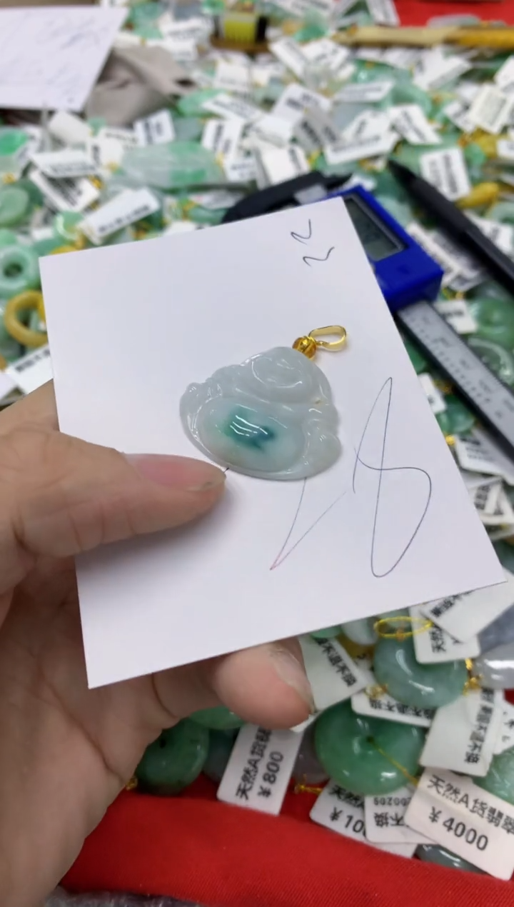 翡翠未镶嵌颈饰111111111