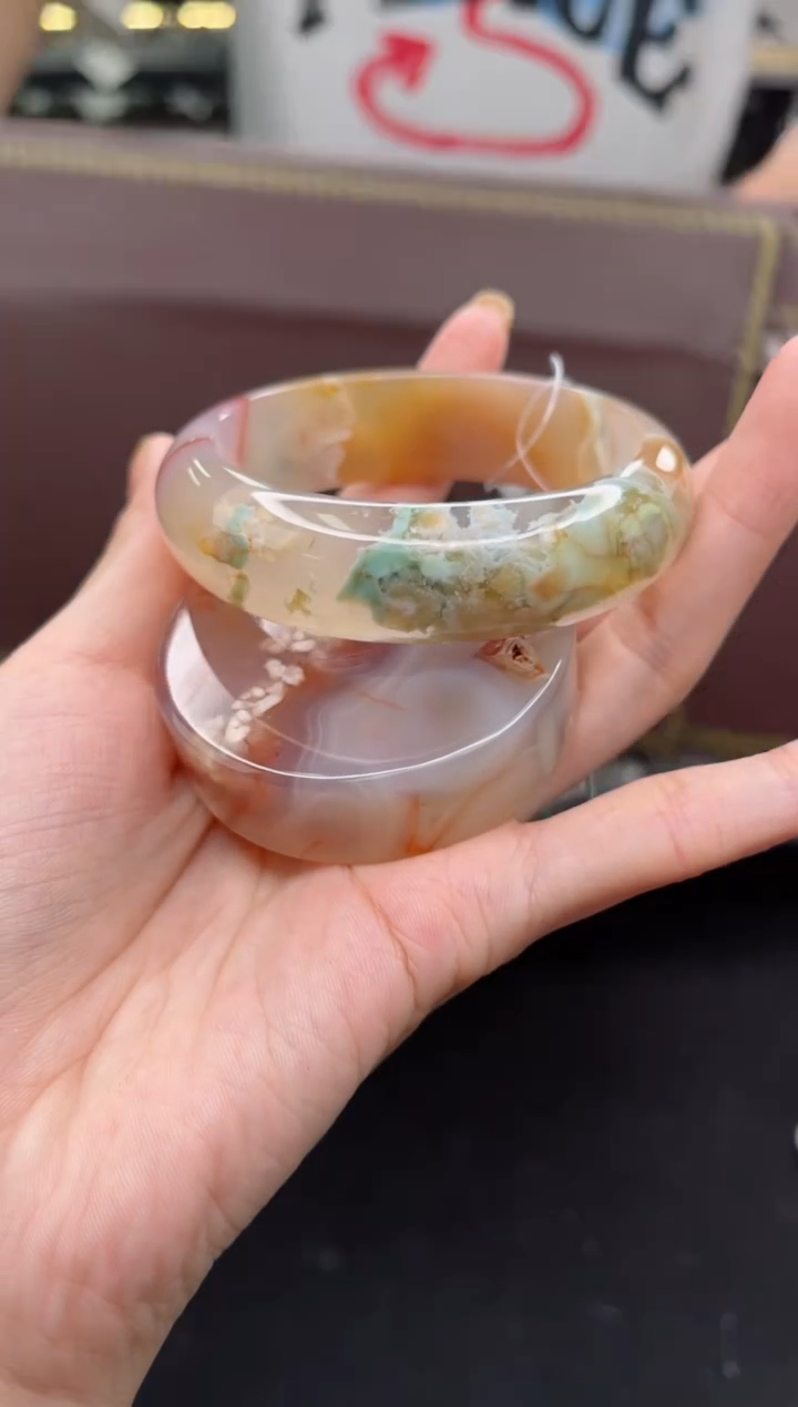 【闪购商品】石英质玉手镯未镶嵌57圈口（赠品镯心）S936417