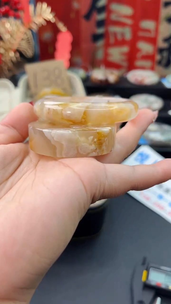 【闪购商品】石英质玉手镯未镶嵌赠送镯心（55圈口）