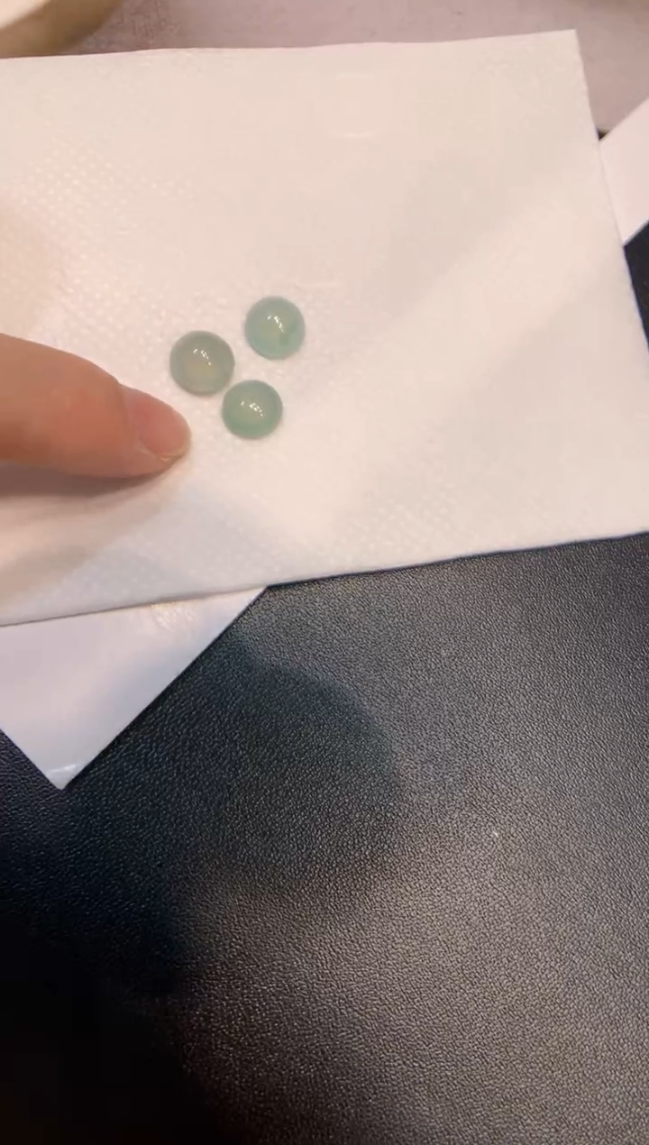 颈饰未镶嵌翡翠蛋面  多样性发一件