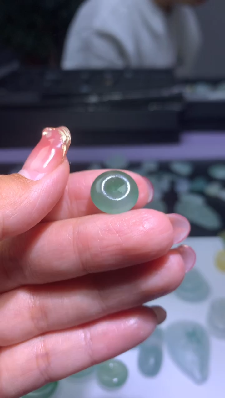 【闪购商品】定制翡翠未镶嵌毛货