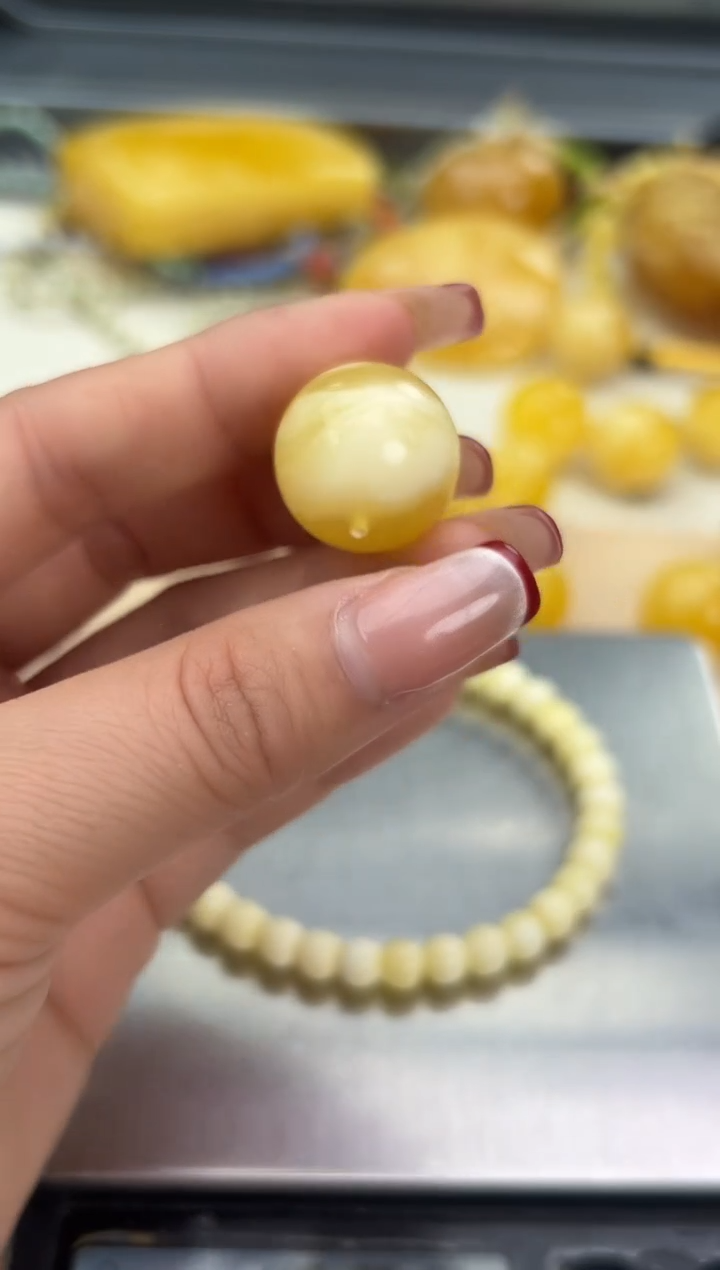 【闪购商品】琥珀裸石未镶嵌蜜蜡单珠