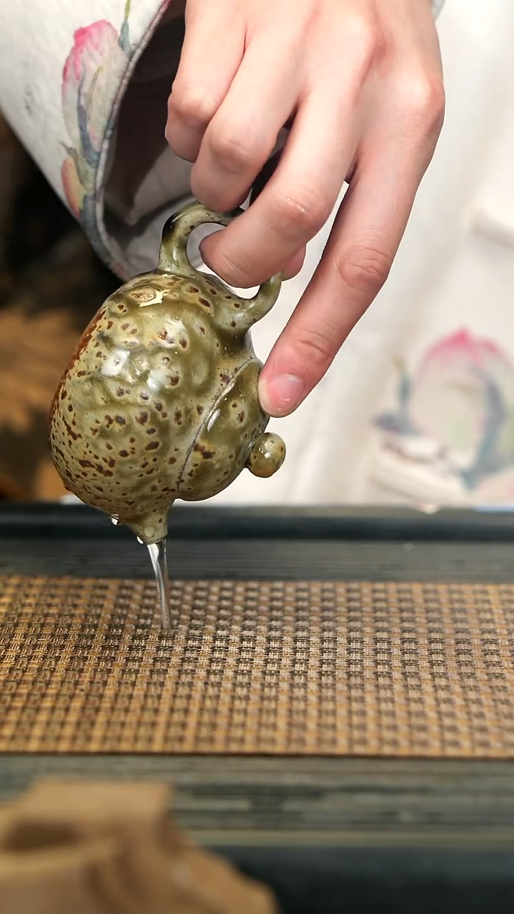 【闪购商品】紫砂茶壶GFY99金丝楠柴烧 文旦