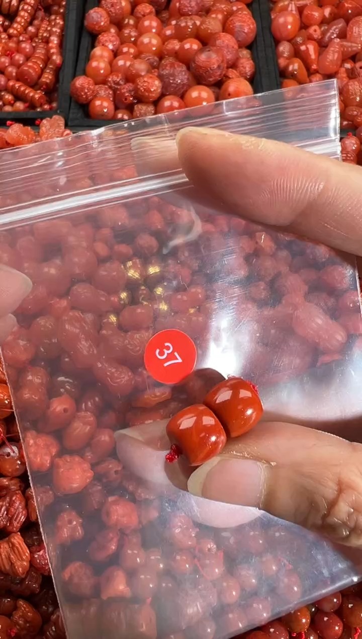 【闪购商品】南红玛瑙颈饰未镶嵌1