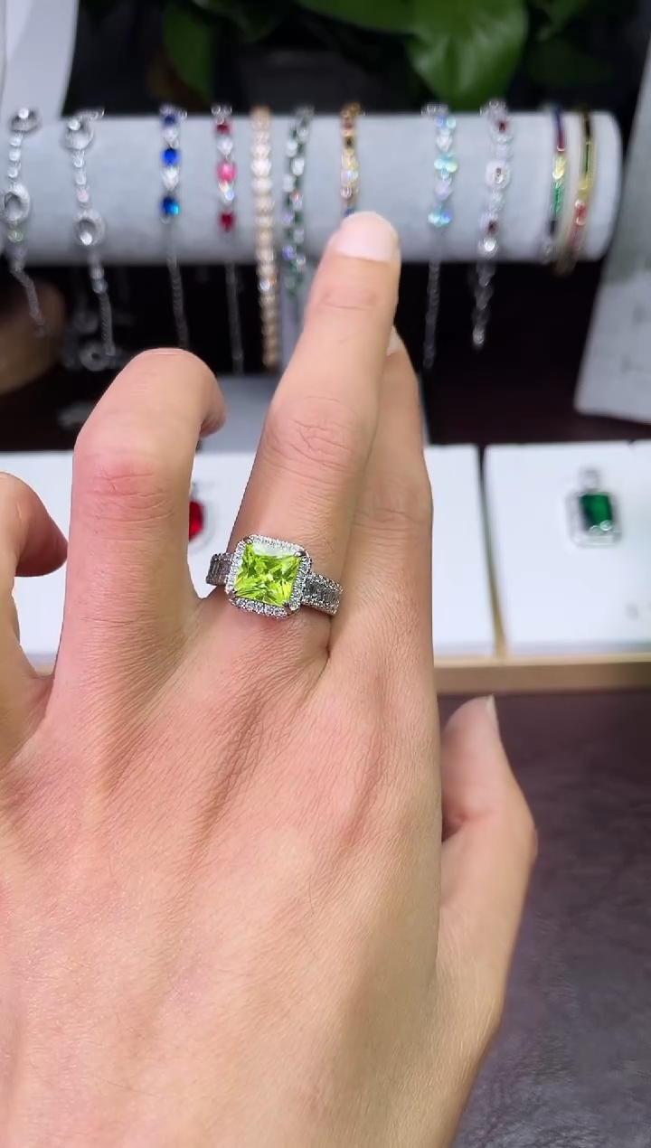 足铂镶嵌合成（培育）蓝宝石戒指/指环橄榄绿戒指