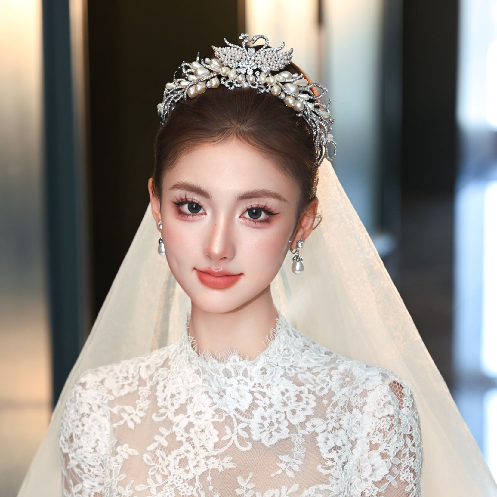 合金仿水晶婚庆饰品 01168新娘百搭皇冠高级感天鹅王冠公主生日冠