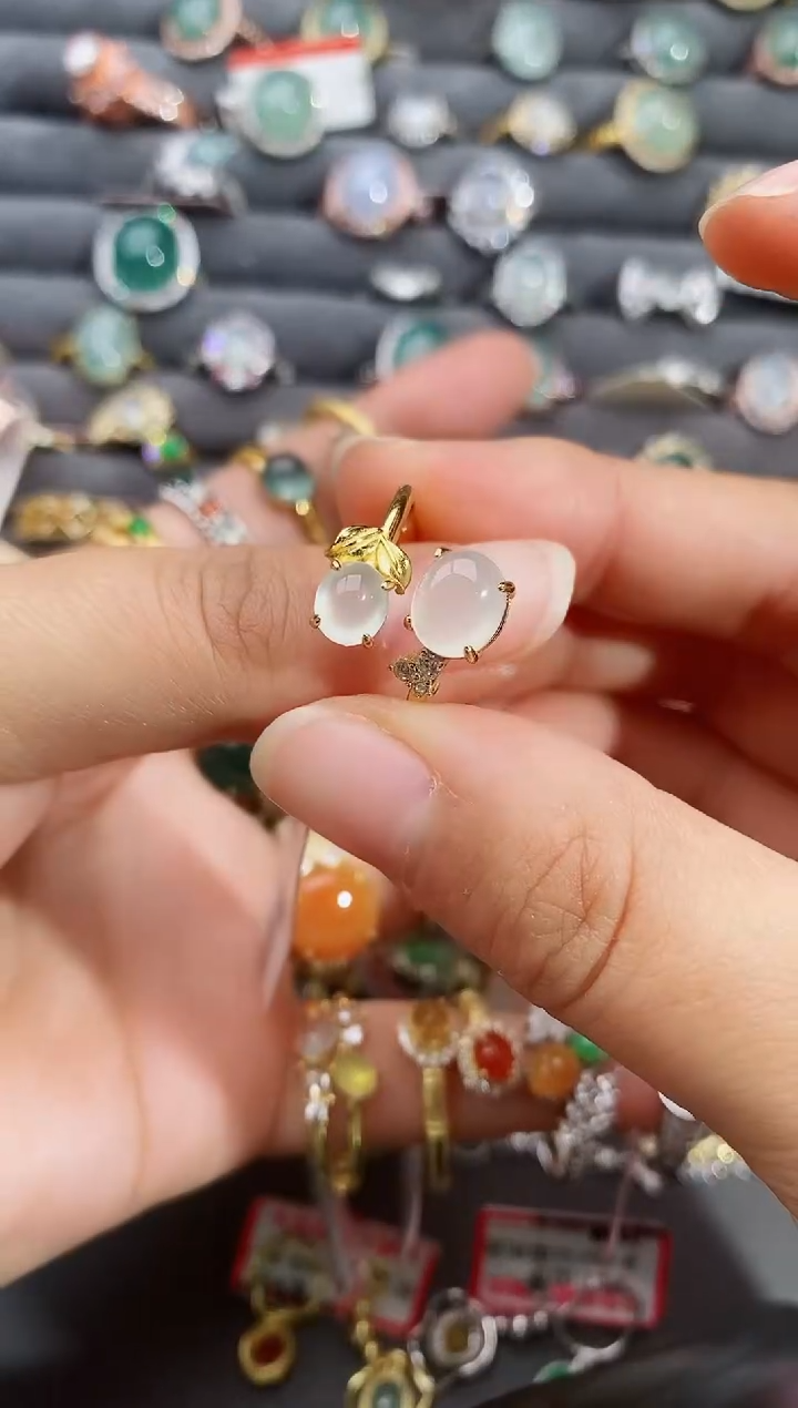 【闪购商品】翡翠戒指银S925镶嵌瑞丽市颜玉珠宝