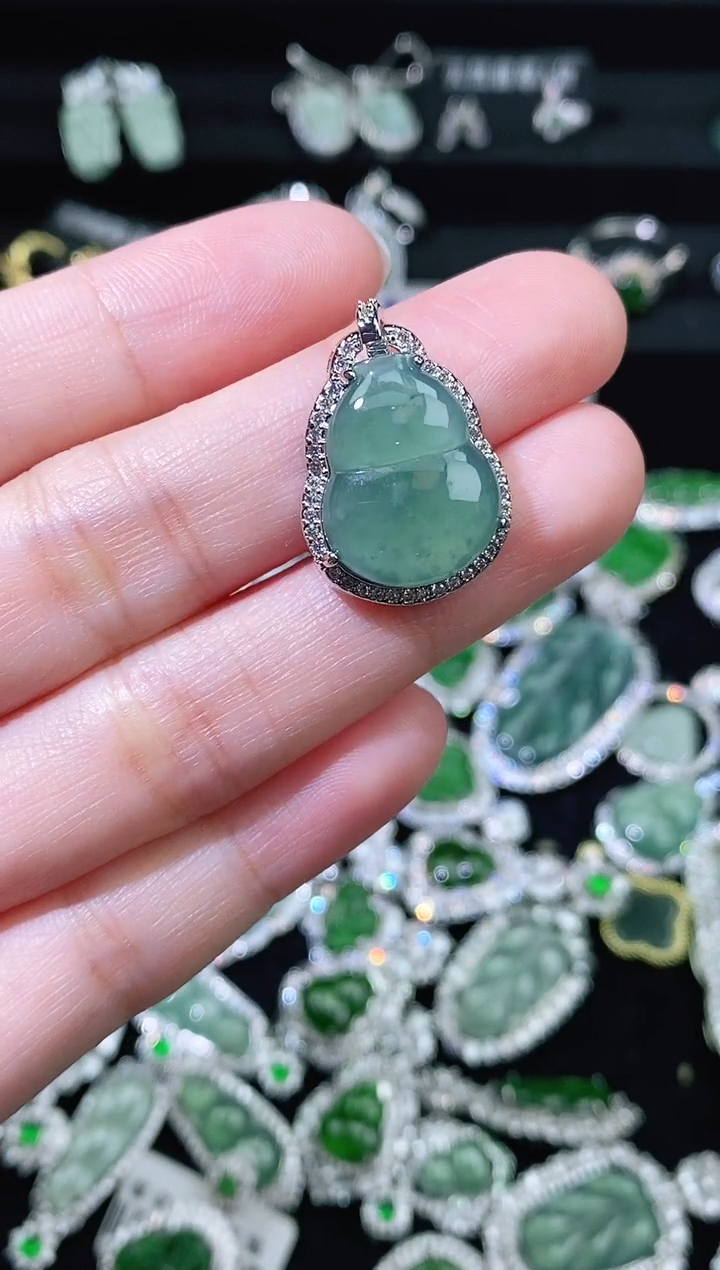 【闪购商品】翡翠未镶嵌颈饰精美翡翠-多样性只发一件H718