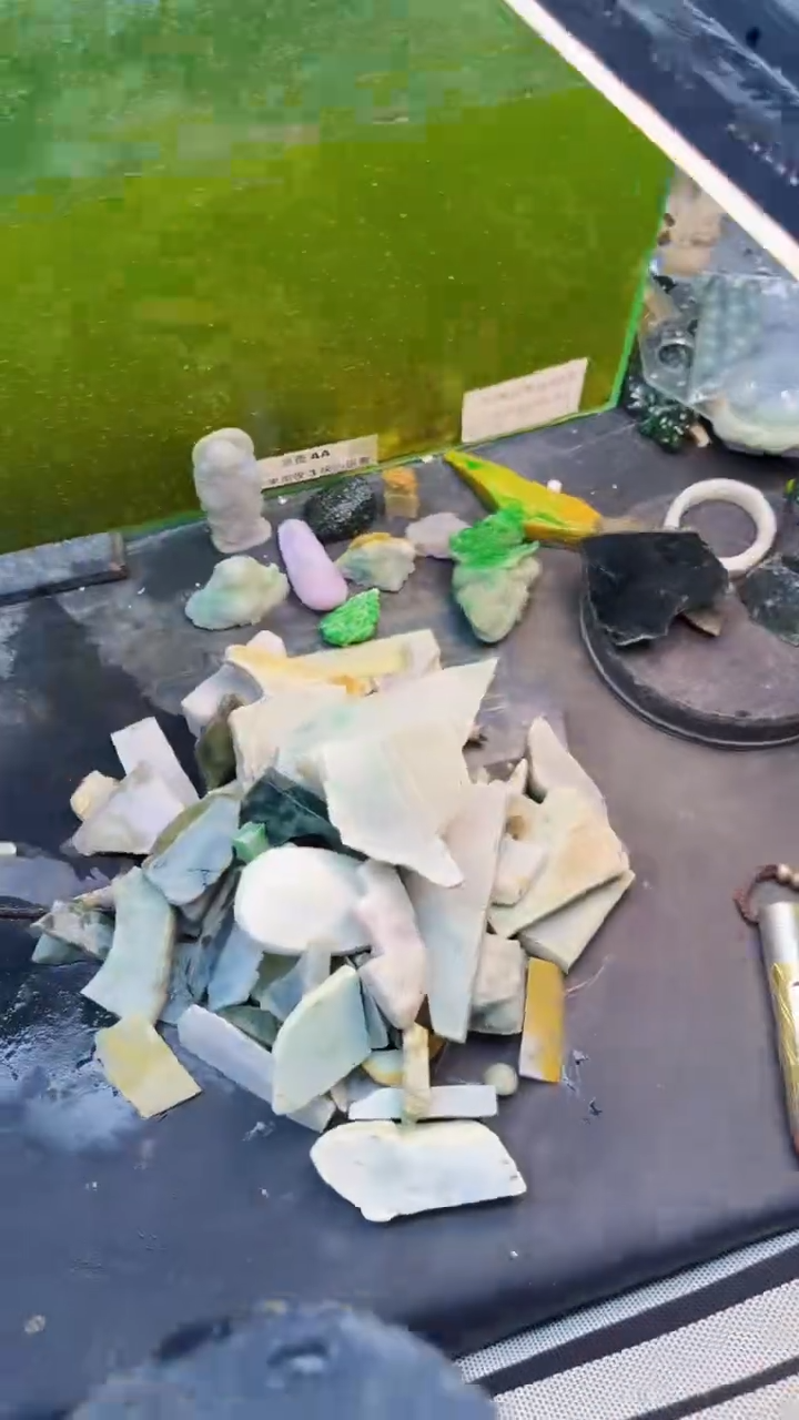 翡翠挂件未镶嵌诗*方天然翡翠213