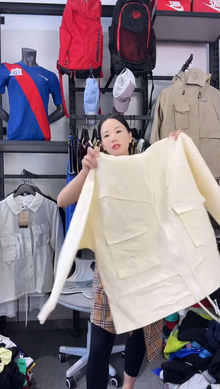 350编码 瑕疵款直播间过款为准 尺码