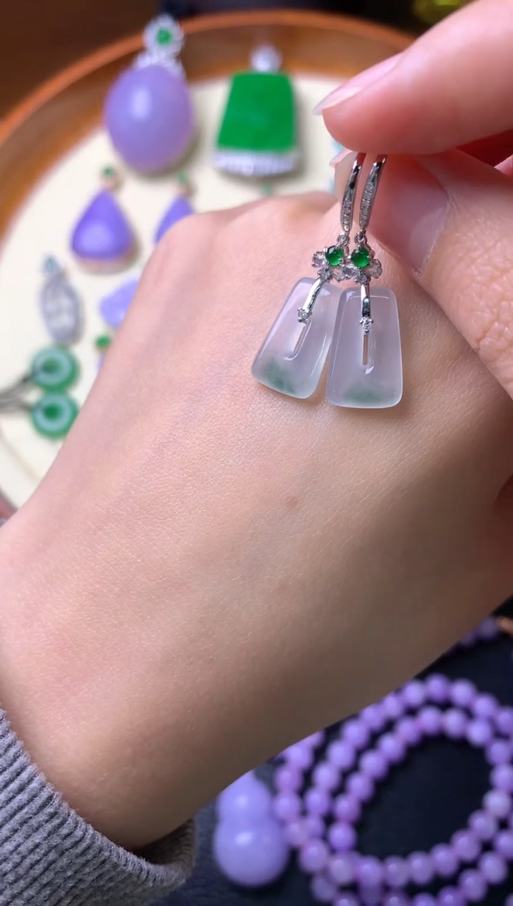 【闪购商品】翡翠耳饰18K金镶嵌耳饰