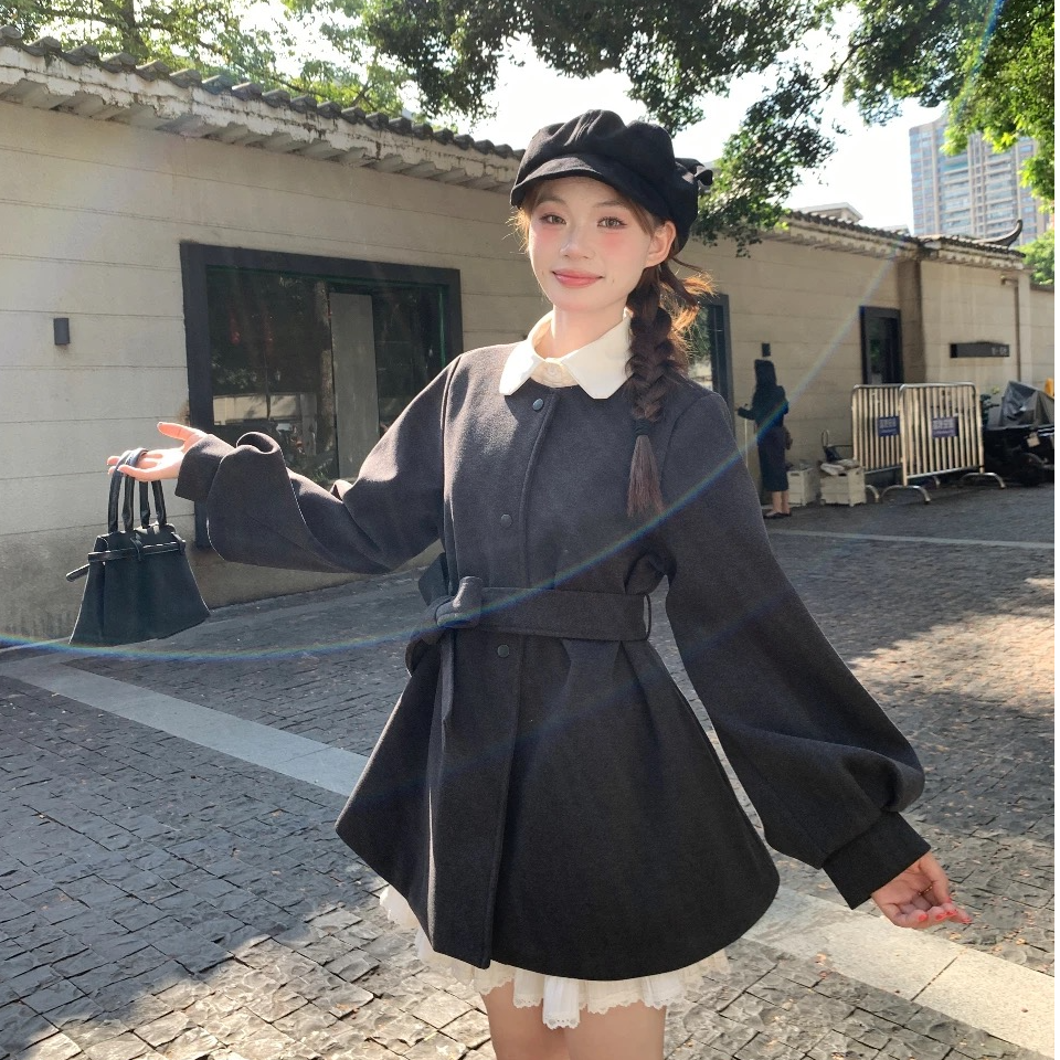 法式灯笼袖毛呢冬季休闲风长袖宽松型圆领风衣短款宽松设计师百搭