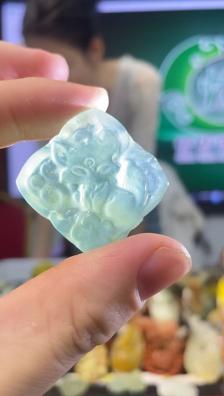 【闪购商品】岫玉吊坠未镶嵌·多样性发货*拍一发一