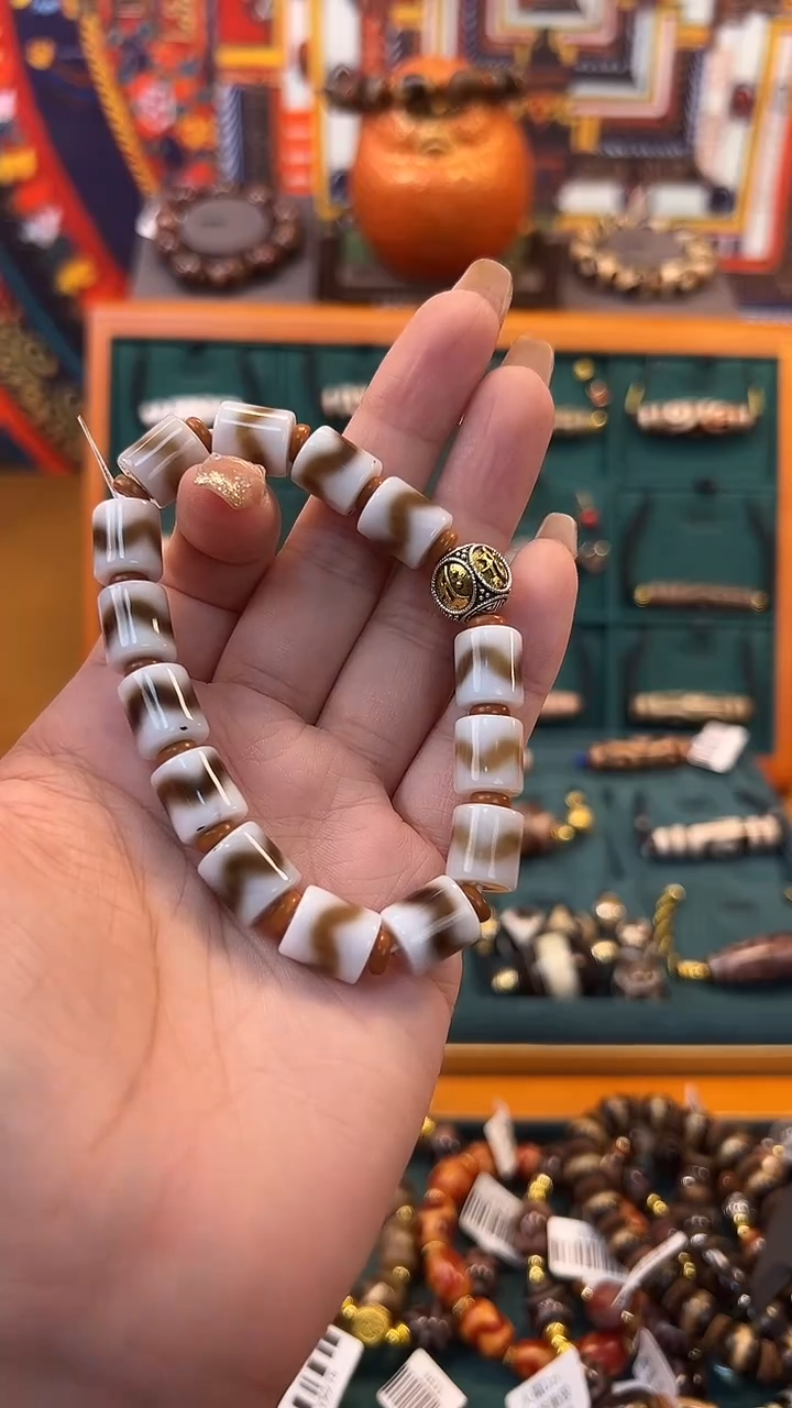 玛瑙/玉髓（覆膜）颈饰合金11.（微瑕）