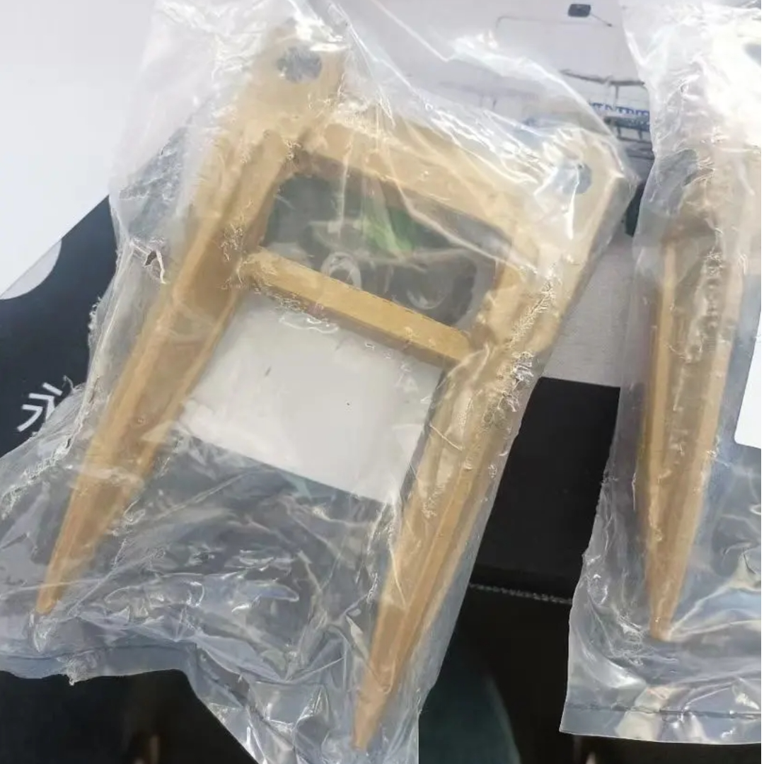 履带式收割机  雷洋久沃通用护刀器