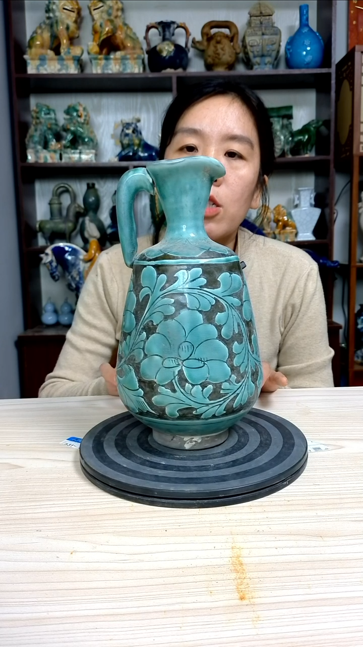 经典精美复古风格瓷器
