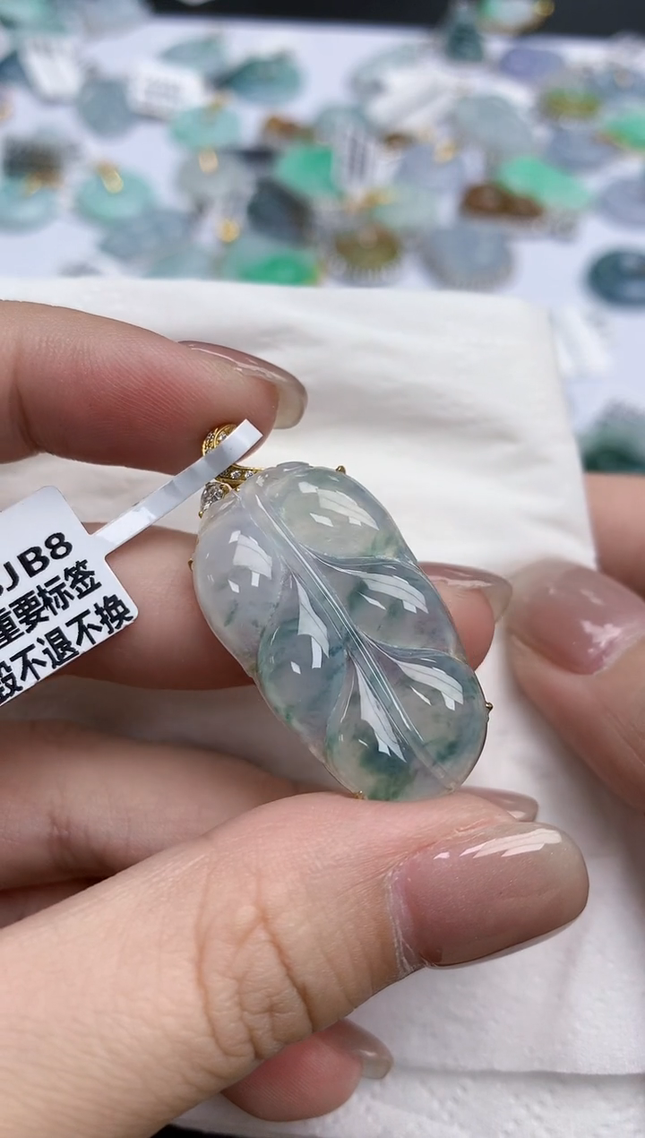 【闪购商品】翡翠颈饰18K金镶嵌天然缅甸翡翠A货