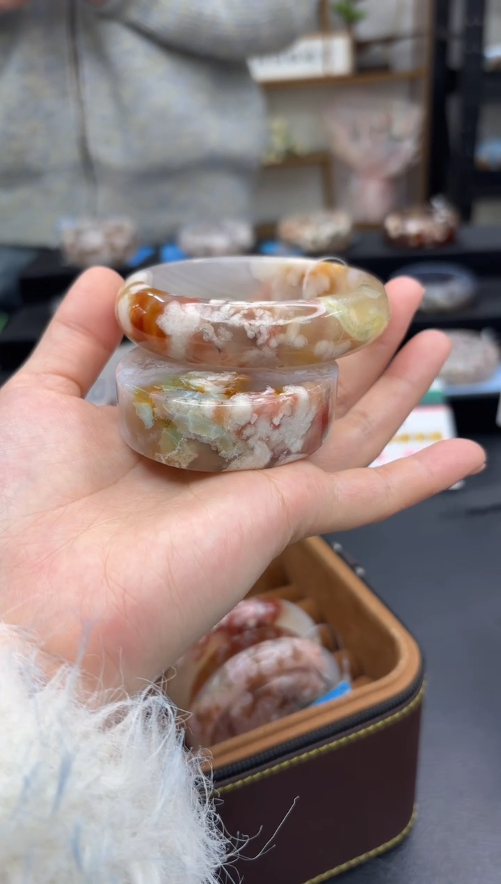 【闪购商品】石英质玉手镯未镶嵌A51(59圈赠送镯心)