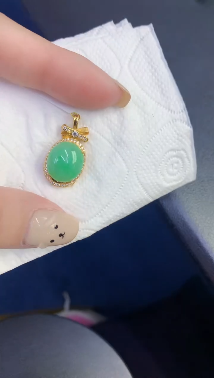 颈饰未镶嵌翡翠缅甸天然翡翠A货