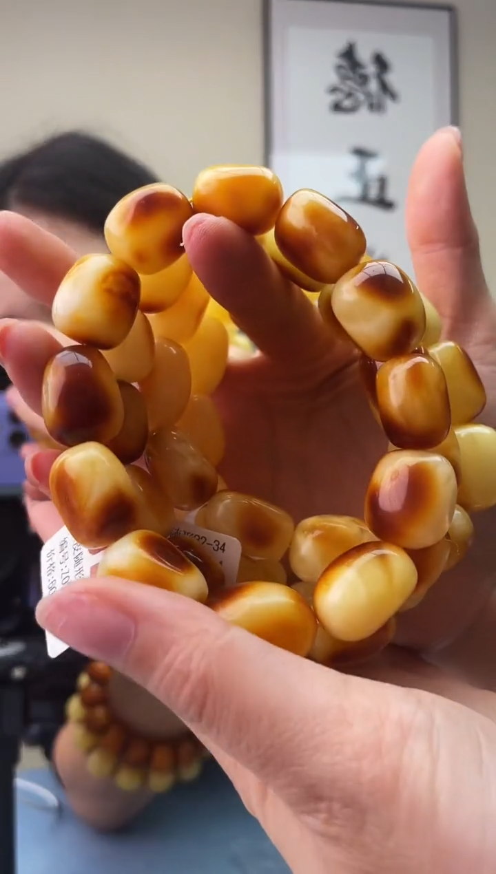 琥珀未镶嵌珠宝奇石T032 15假一罚十，多样性发一件