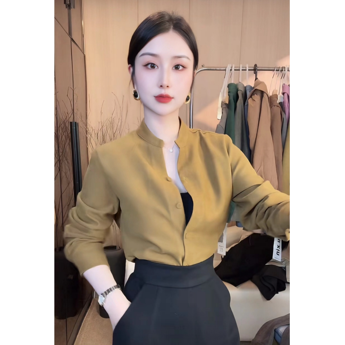 刘欣服饰A店 秋冬装显瘦气质洋气加厚秋冬款细纹磨毛衬衣上衣5248