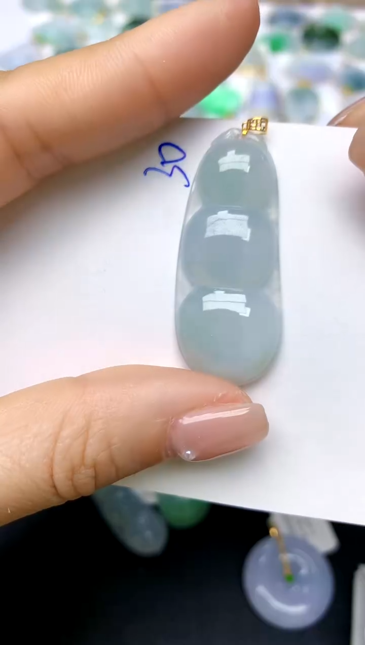 【闪购商品】翡翠颈饰18K金镶嵌30天然A货翡翠