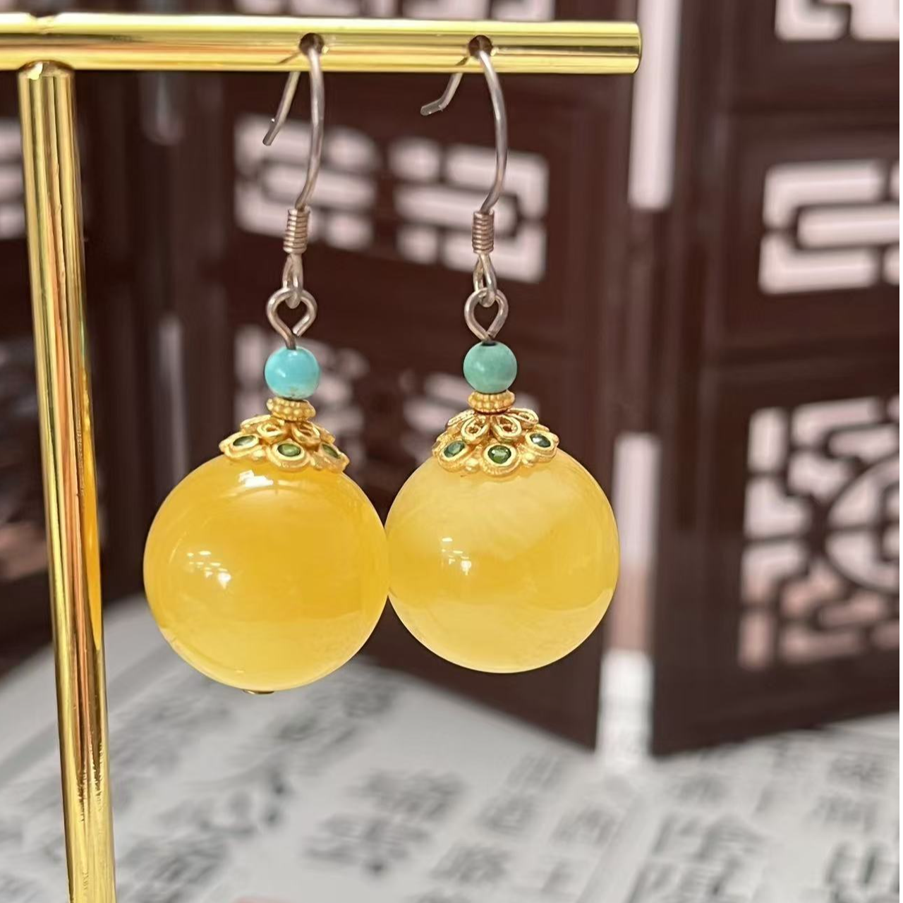 天然琥珀15m+圆珠银镶嵌耳钩