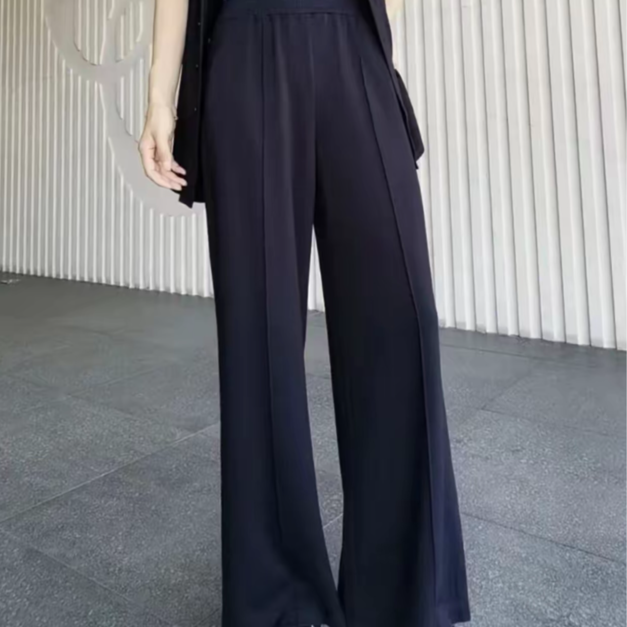 AMASS/阿玛施百搭时尚运动休闲风显瘦高腰松紧弹力直筒裤5100360