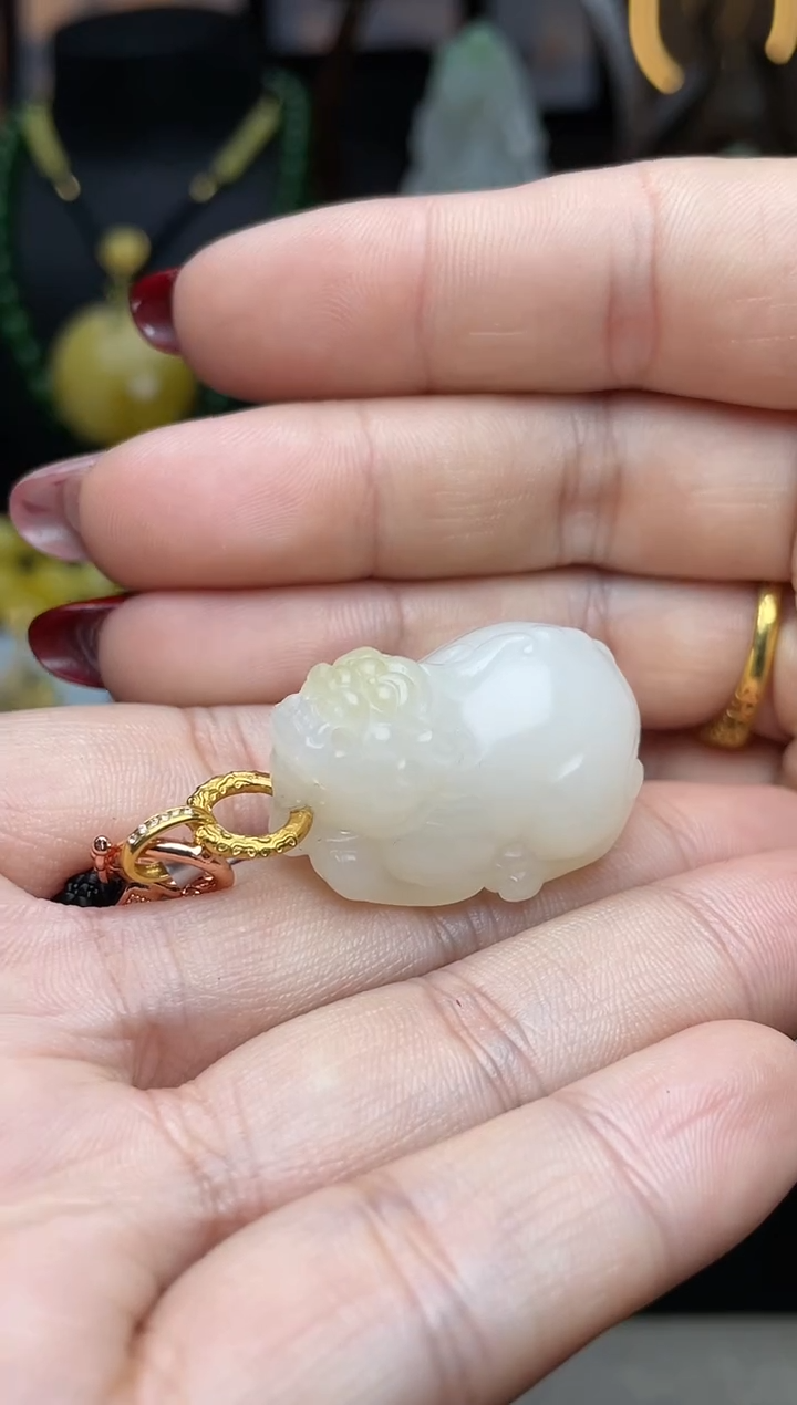 【闪购商品】和田玉颈饰18K金镶嵌高品吊坠