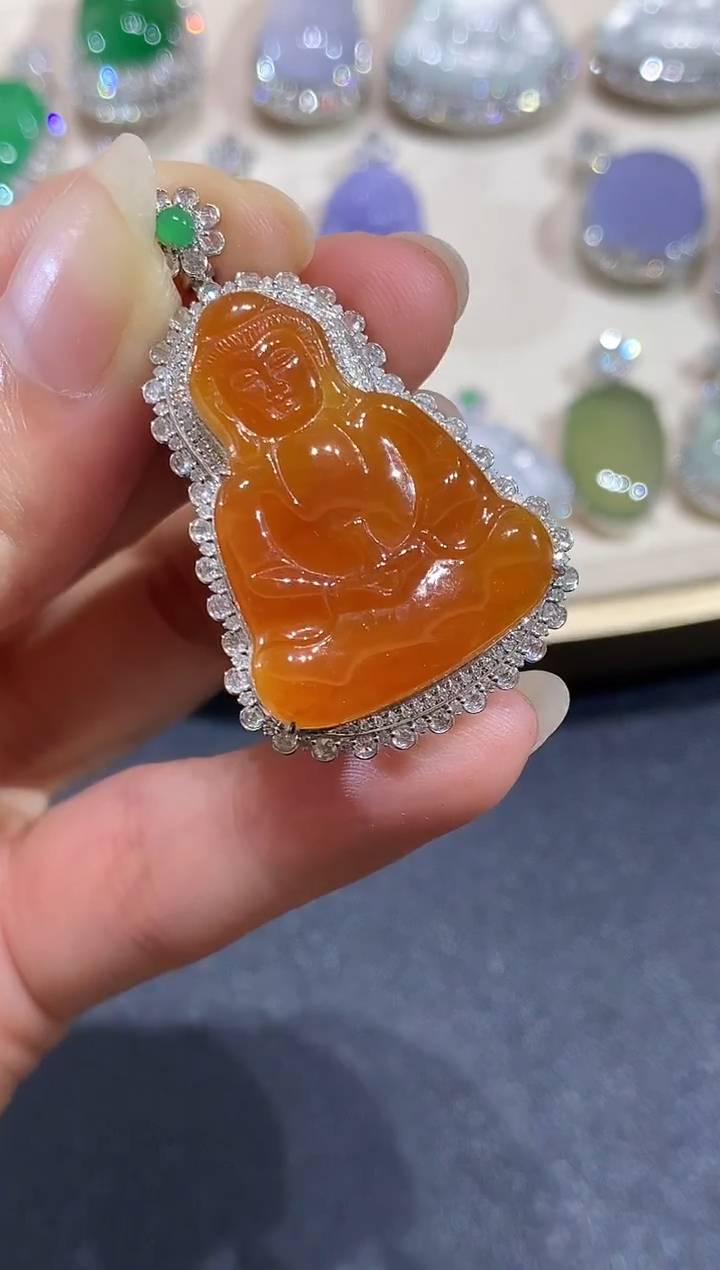 吊坠(不含链)18K金镶嵌翡翠吊坠（不含链）|16800