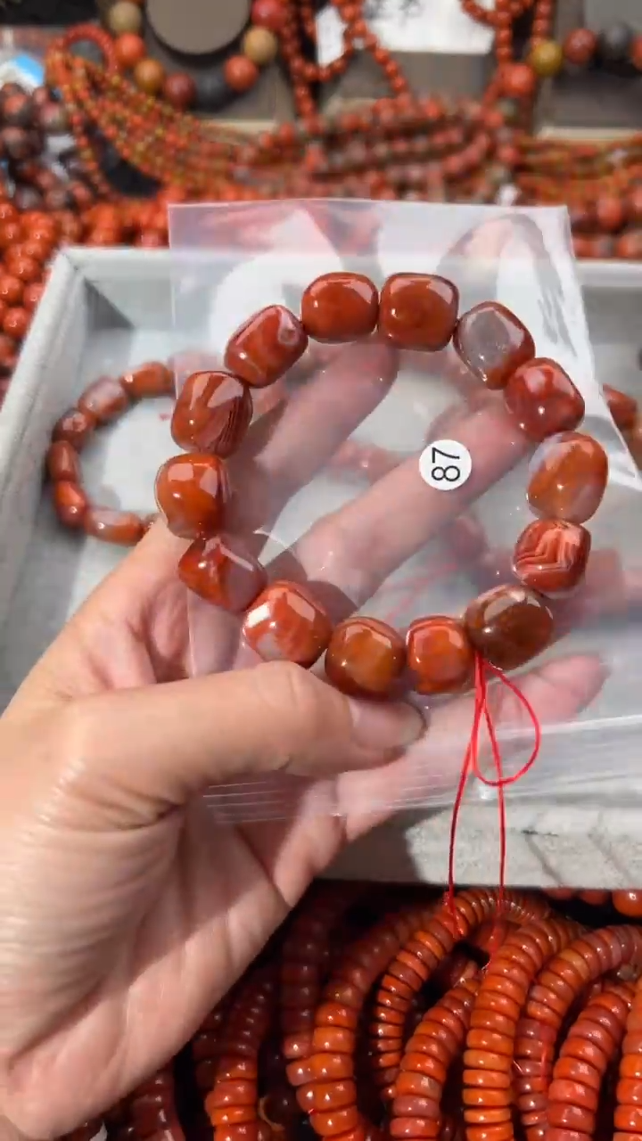 南红玛瑙未镶嵌手串14