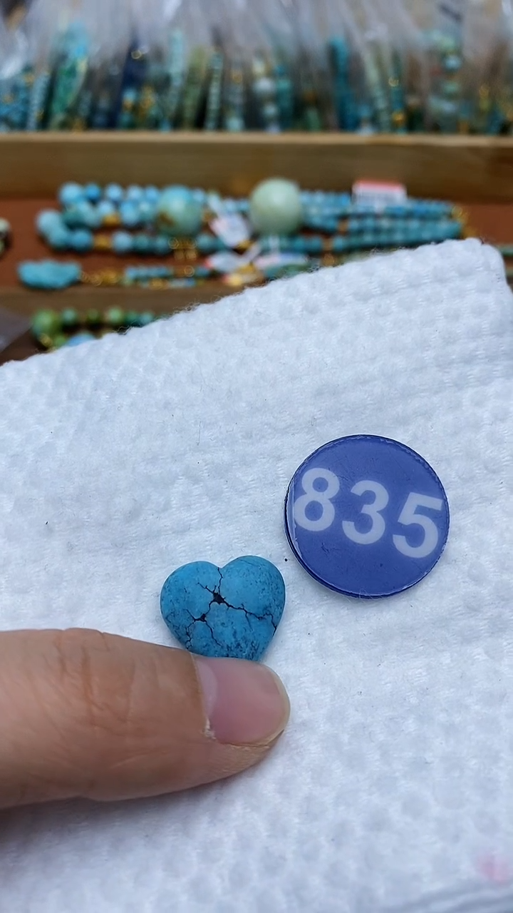 【闪购商品】绿松石雕刻件未镶嵌835