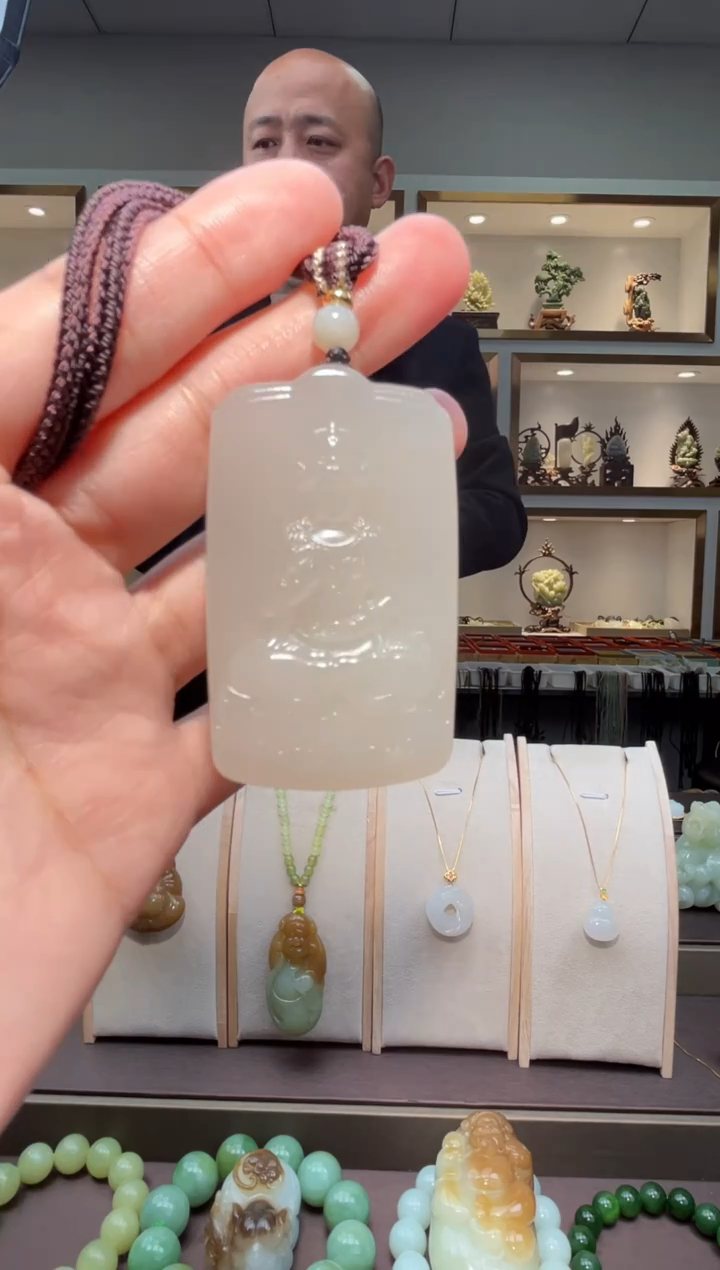 颈饰未镶嵌和田玉苏