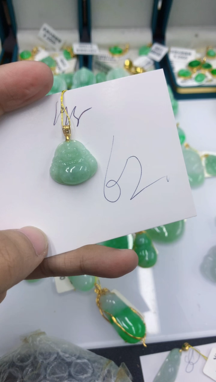 颈饰未镶嵌翡翠1111111111