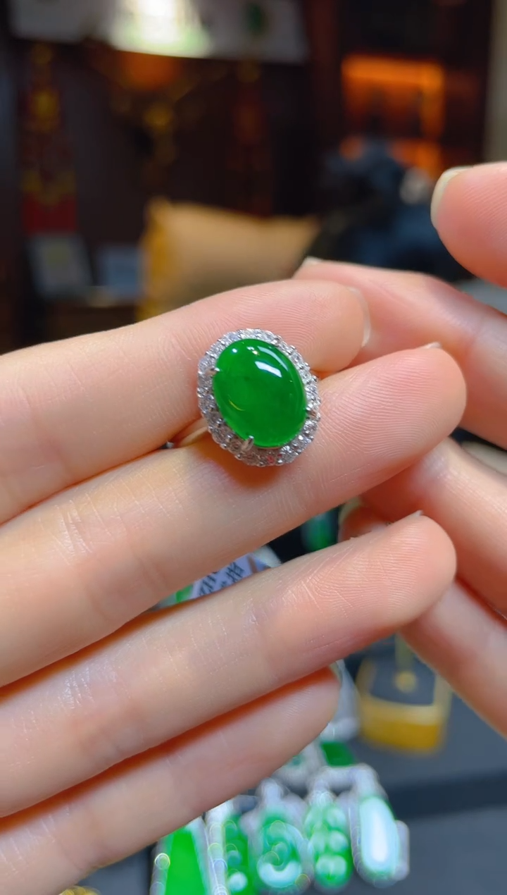 【闪购商品】翡翠戒指银S925镶嵌118491天然A货翡翠蛋面戒指