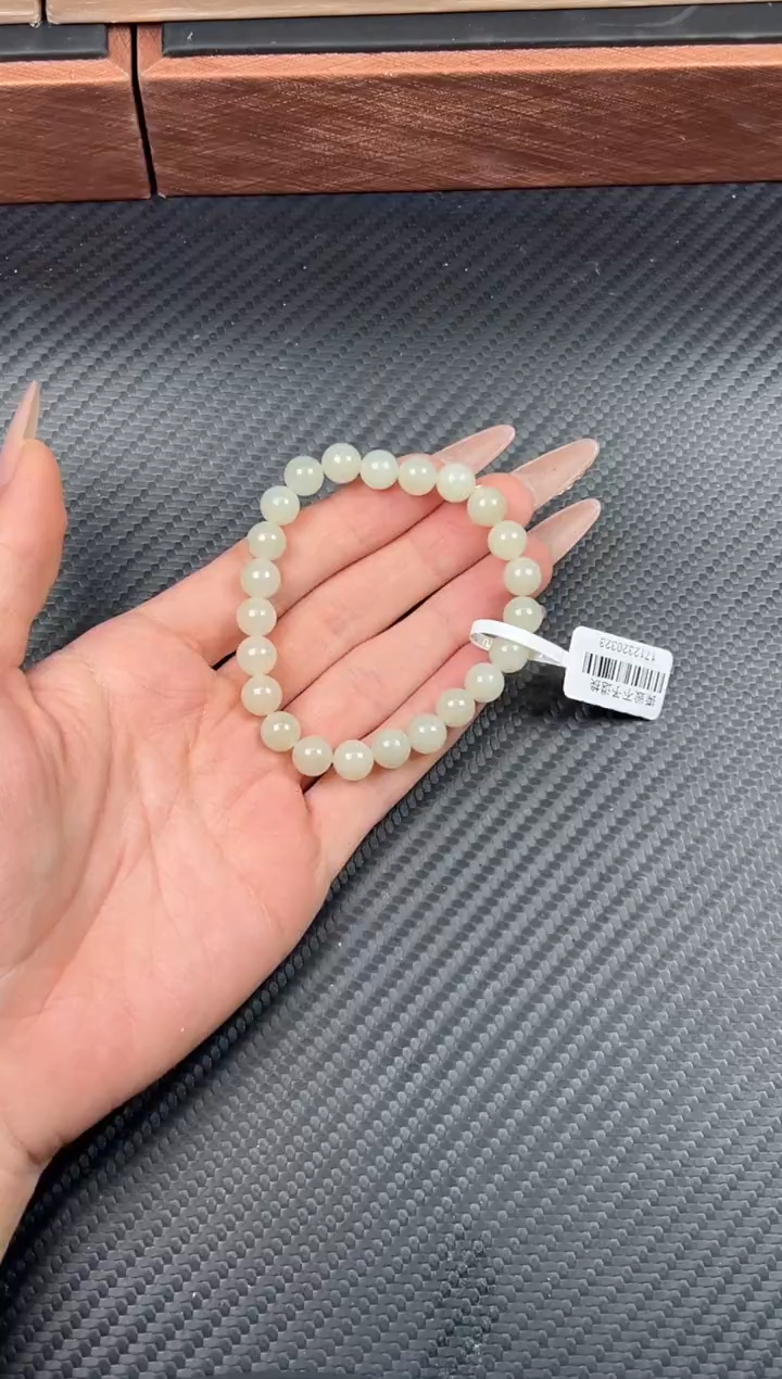 未镶嵌手串和田玉且末近矿微色差卡8H