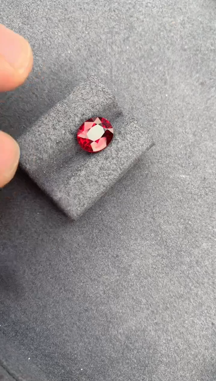 【闪购商品】碧玺裸石未镶嵌2.3ct卢比莱