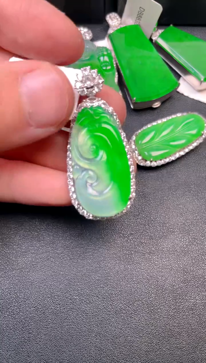 吊坠(不含链)银S925镶嵌翡翠吊坠