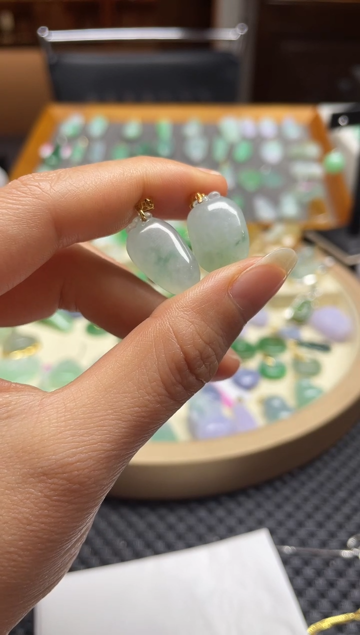 【闪购商品】翡翠颈饰18K金镶嵌福果（多样性，发其一）